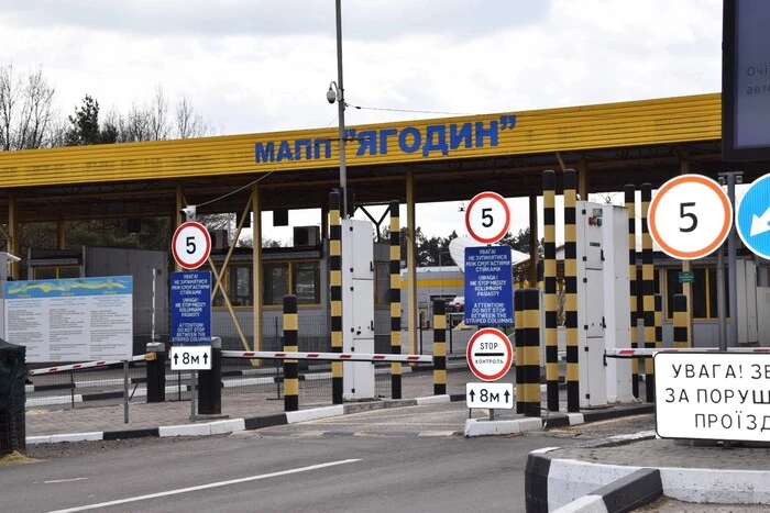 Суд наказав польським перевізникам зупинити протест на кордоні з Україною
