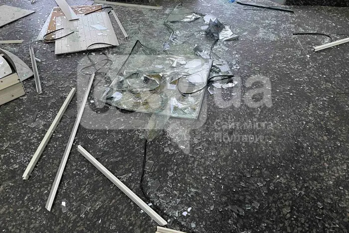 У Полтаві внаслідок атаки росіян пошкоджено вокзал