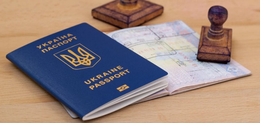 Українцям у ЄС запропонують змінити статус: до чого готуватись біженцям