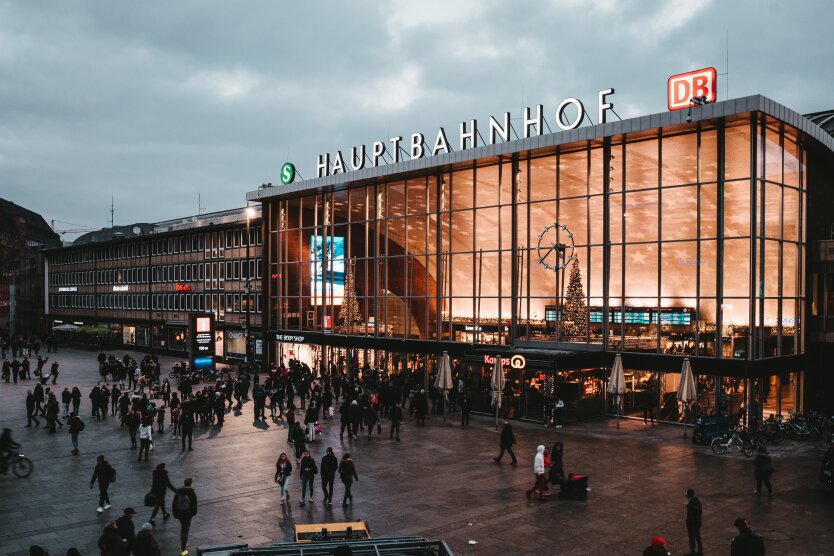 Ukrainern in Deutschland wurde erklärt, ob sie mit abgelaufenem Aufenthaltstitel reisen können