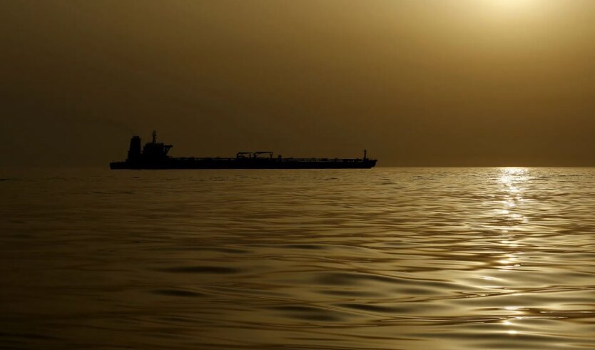 Russia is losing billions from falling oil prices