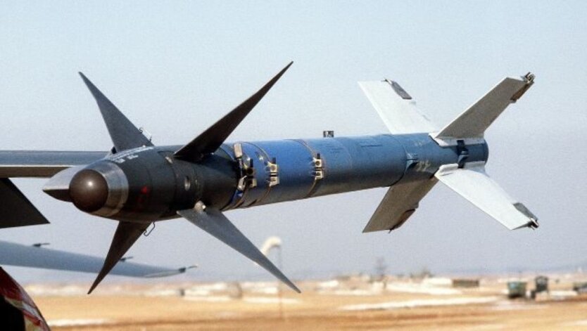 Norwegia wzmacnia obronę Arktyki: USA zatwierdziły sprzedaż 300 rakiet AIM-9X