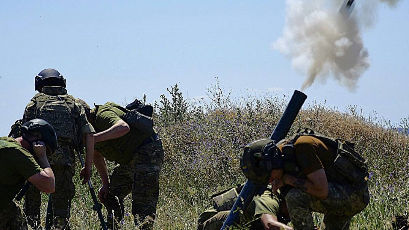 Top up to UAH 50,000 — who among the military will receive the right