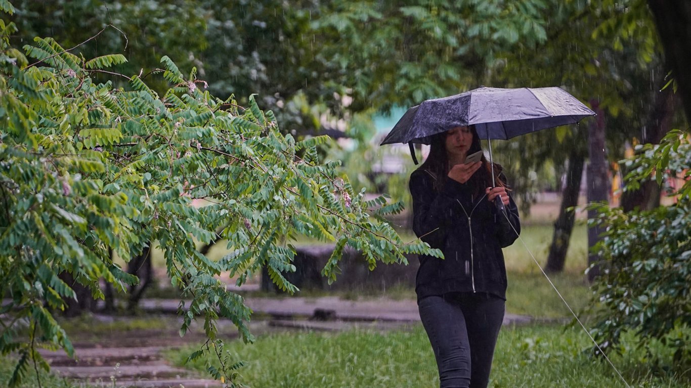 Gwałtowne burze — Hydrometeorologiczne Centrum ostrzega przed pogorszeniem pogody