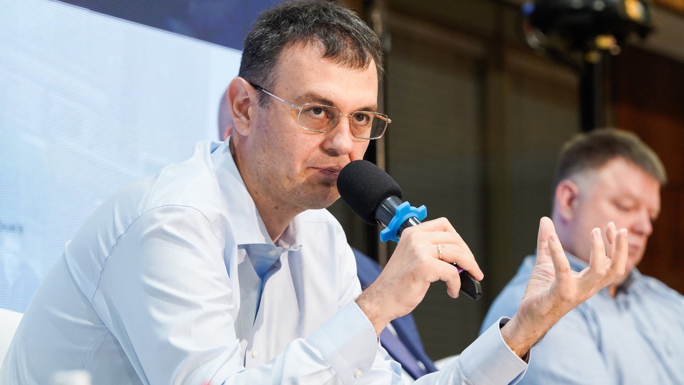 Гетманцев відповів, чи має держава фінансувати страхування