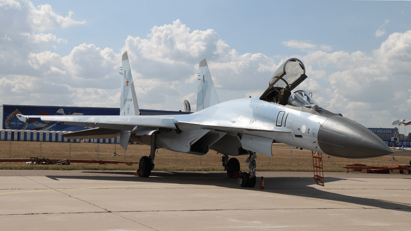 В ISW розкрили, як РФ ховає літаки після операції Павутина