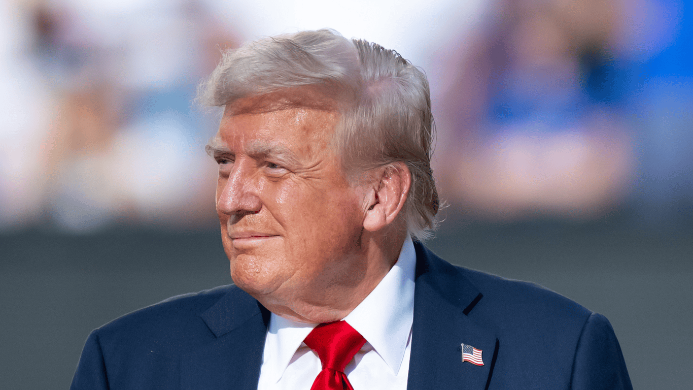 Трамп розглядає передачу Україні далекобійних ракет JASSM — ЗМІ