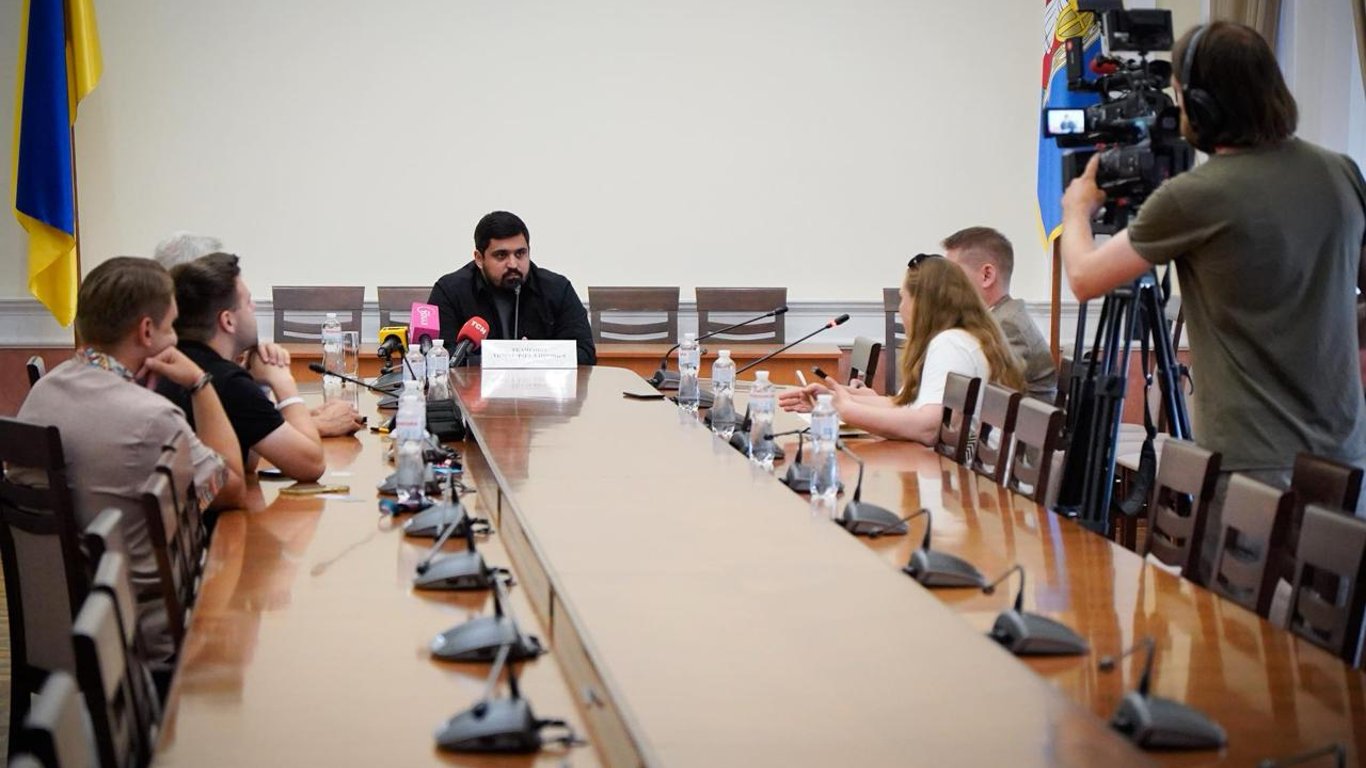 Ткаченко спростував звинувачення у блокуванні роботи міста
