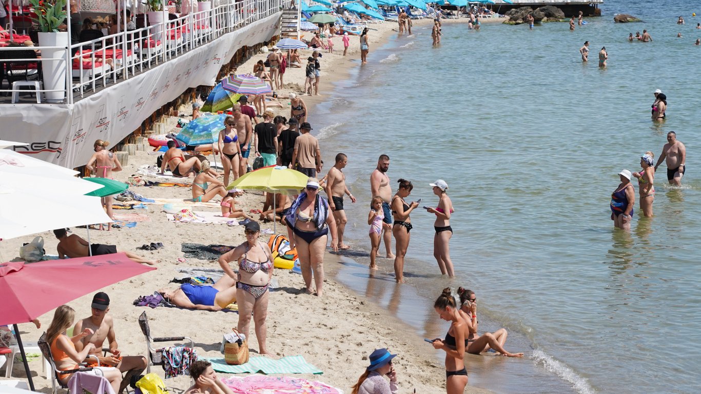Where to relax in Odessa by the sea without spending all your money — prices and services