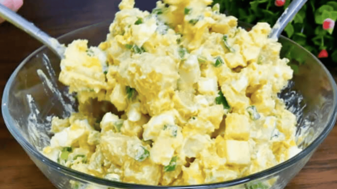 Leckerer Salat mit jungen Kartoffeln - ein bewährtes Rezept für den Sommer