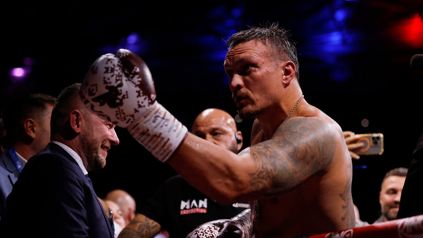 Usyk defeated Dubois - social media exploded with memes